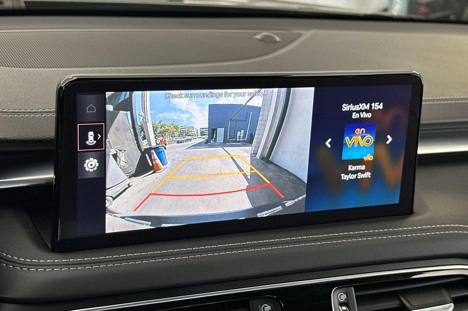Used 2023 Genesis G70 2.0T RWD image 24