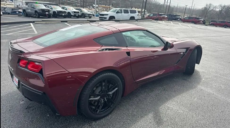 Used 2016 Chevrolet Corvette Stingray Coupe image 2