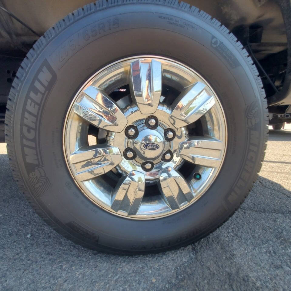 Used 2012 Ford F150 XLT w/ XLT Chrome Pkg AWD/4WD image 29