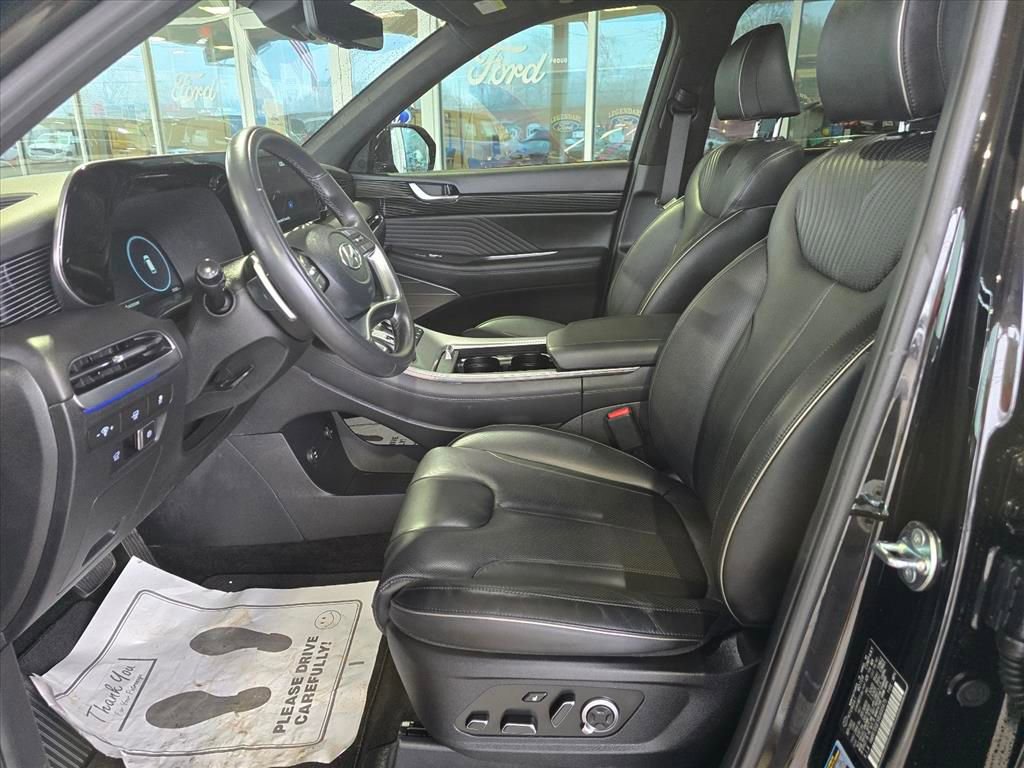 Used 2024 Hyundai Palisade Calligraphy image 10