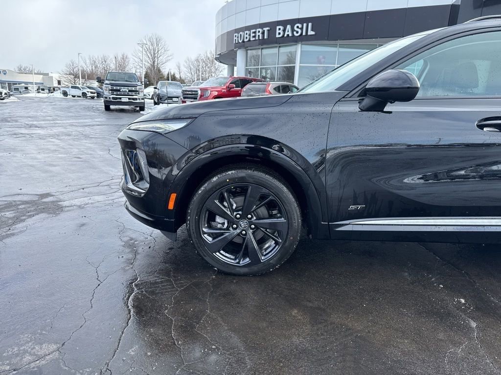 New 2026 Buick Envision Sport Touring image 5