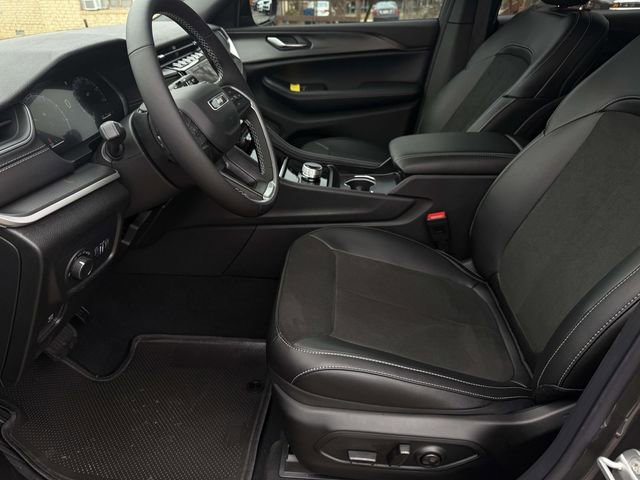 New 2025 Jeep Grand Cherokee Laredo image 20