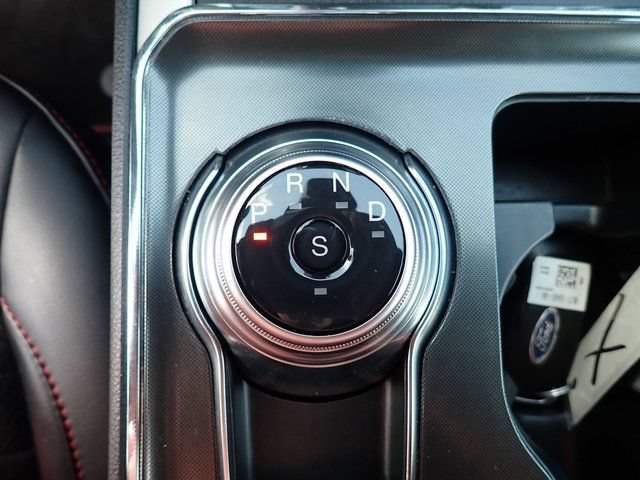 Certified 2024 Ford Edge ST-Line AWD/4WD image 25