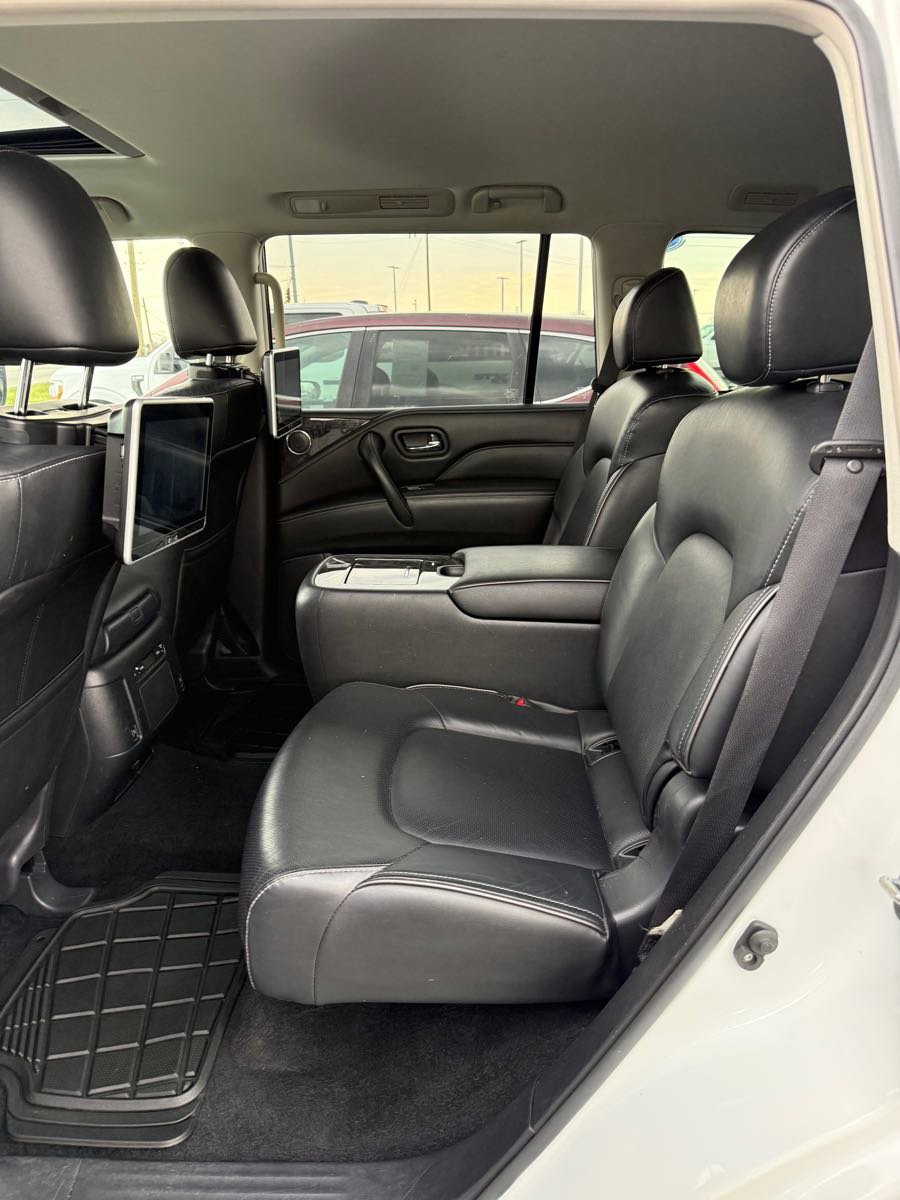 Used 2022 INFINITI QX80 Luxe w/ Cargo Package image 11