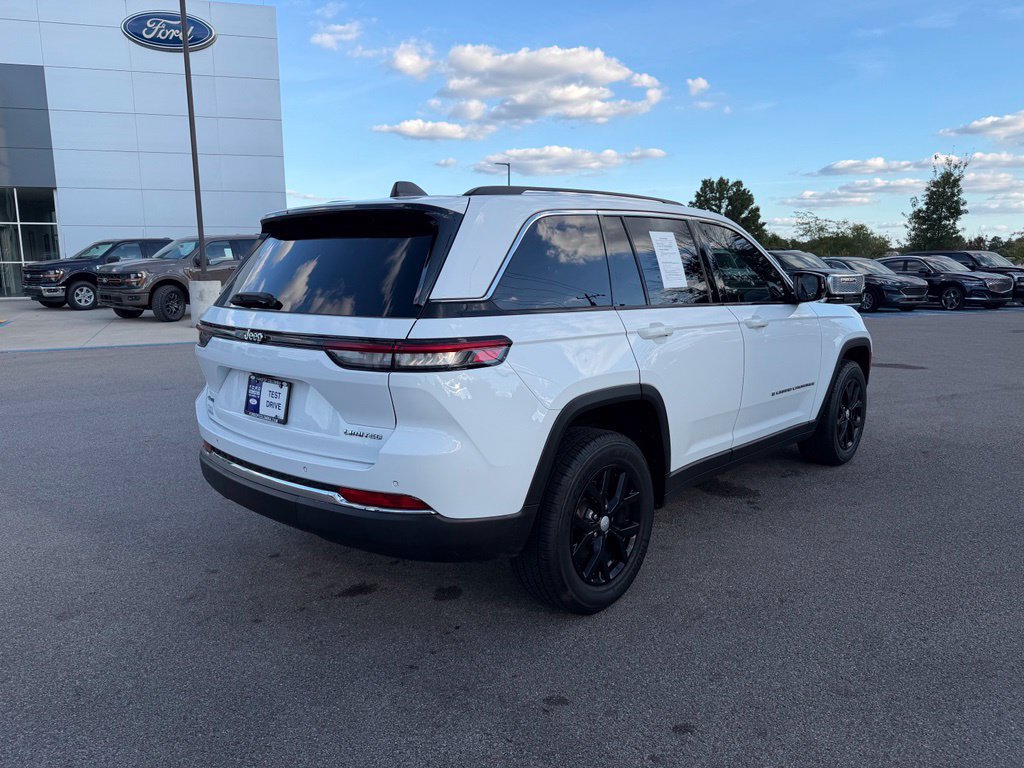 Used 2022 Jeep Grand Cherokee Limited AWD/4WD image 6