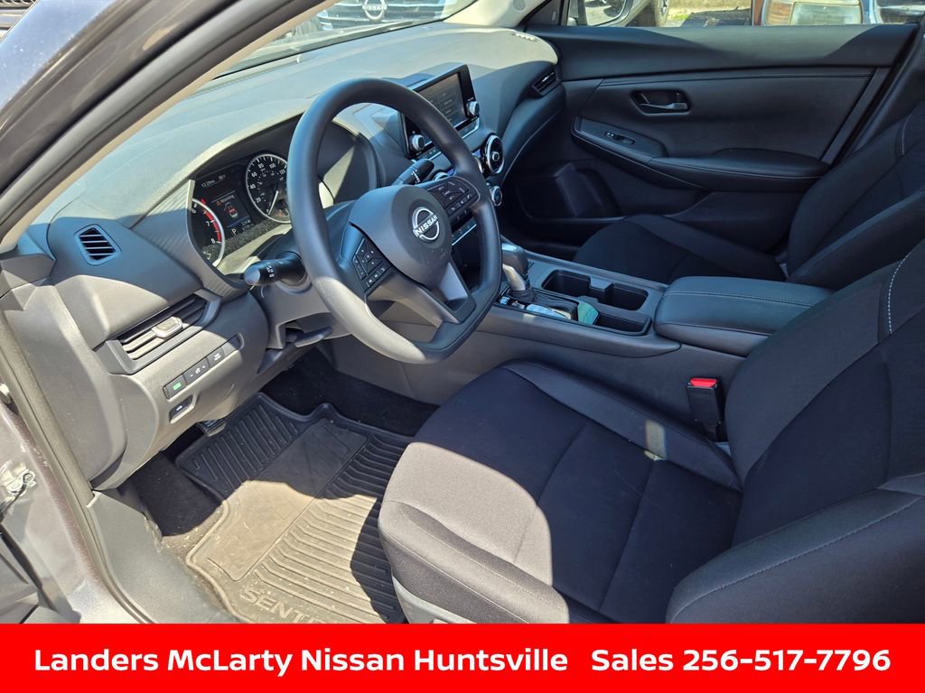 Used 2025 Nissan Sentra S image 17