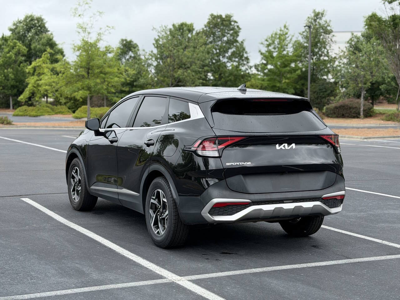 Used 2023 Kia Sportage LX FWD image 5