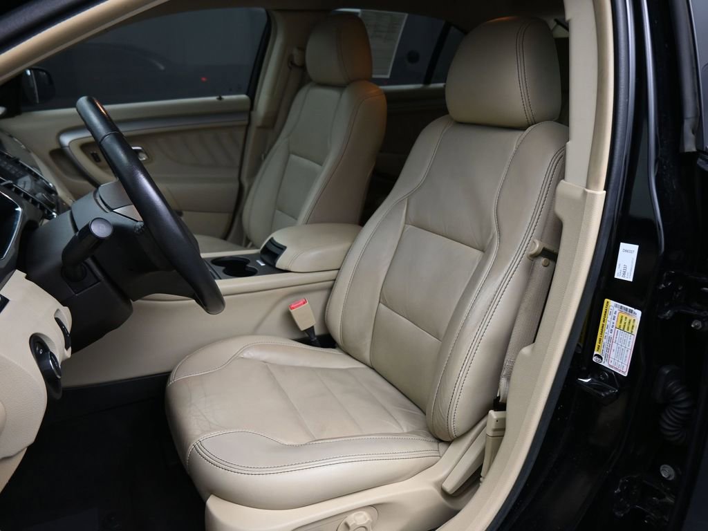 Used 2018 Ford Taurus SEL image 12