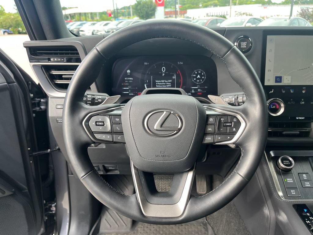 Used 2025 Lexus GX 550 w/ Accessory Package (2T) AWD/4WD image 23