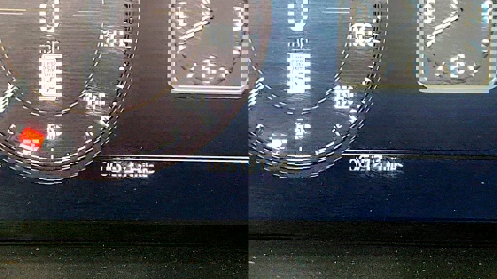 Used 2025 Land Rover Defender 90 S image 15