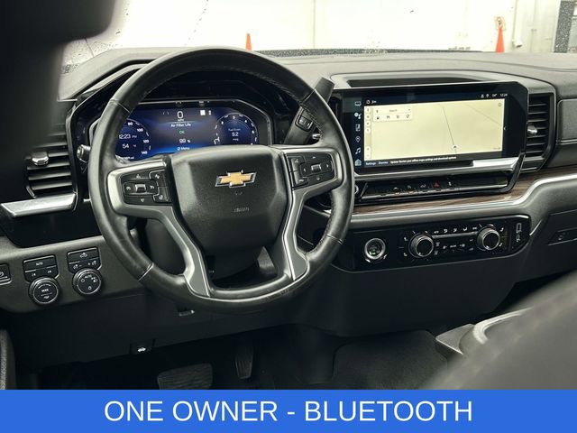 Used 2023 Chevrolet Silverado 1500 LT image 2