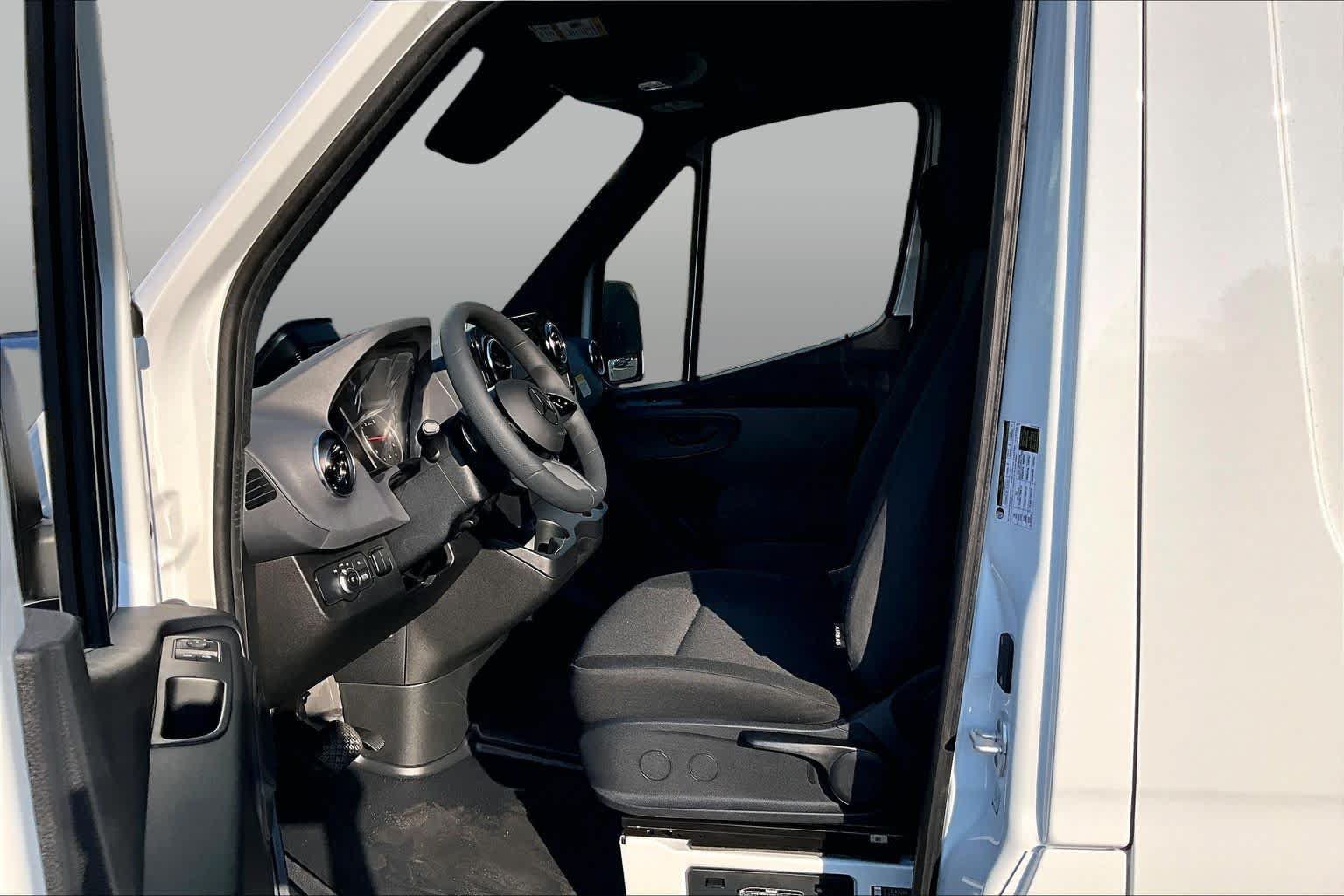 New 2026 Mercedes-Benz Sprinter 2500 image 13