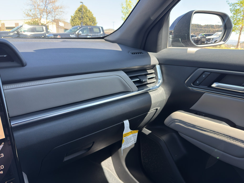Used 2025 GMC Terrain Elevation AWD/4WD image 28