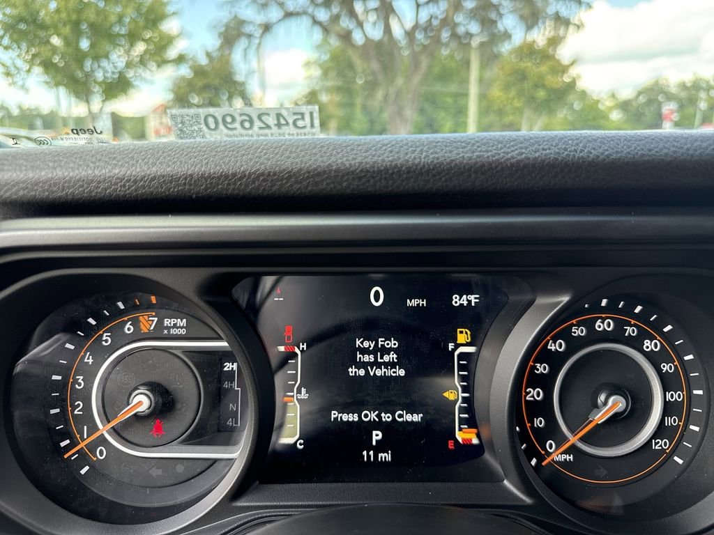 New 2025 Jeep Gladiator Sport image 18