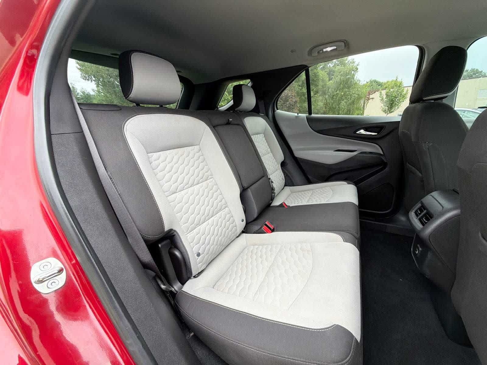 Used 2020 Chevrolet Equinox LT AWD/4WD image 17