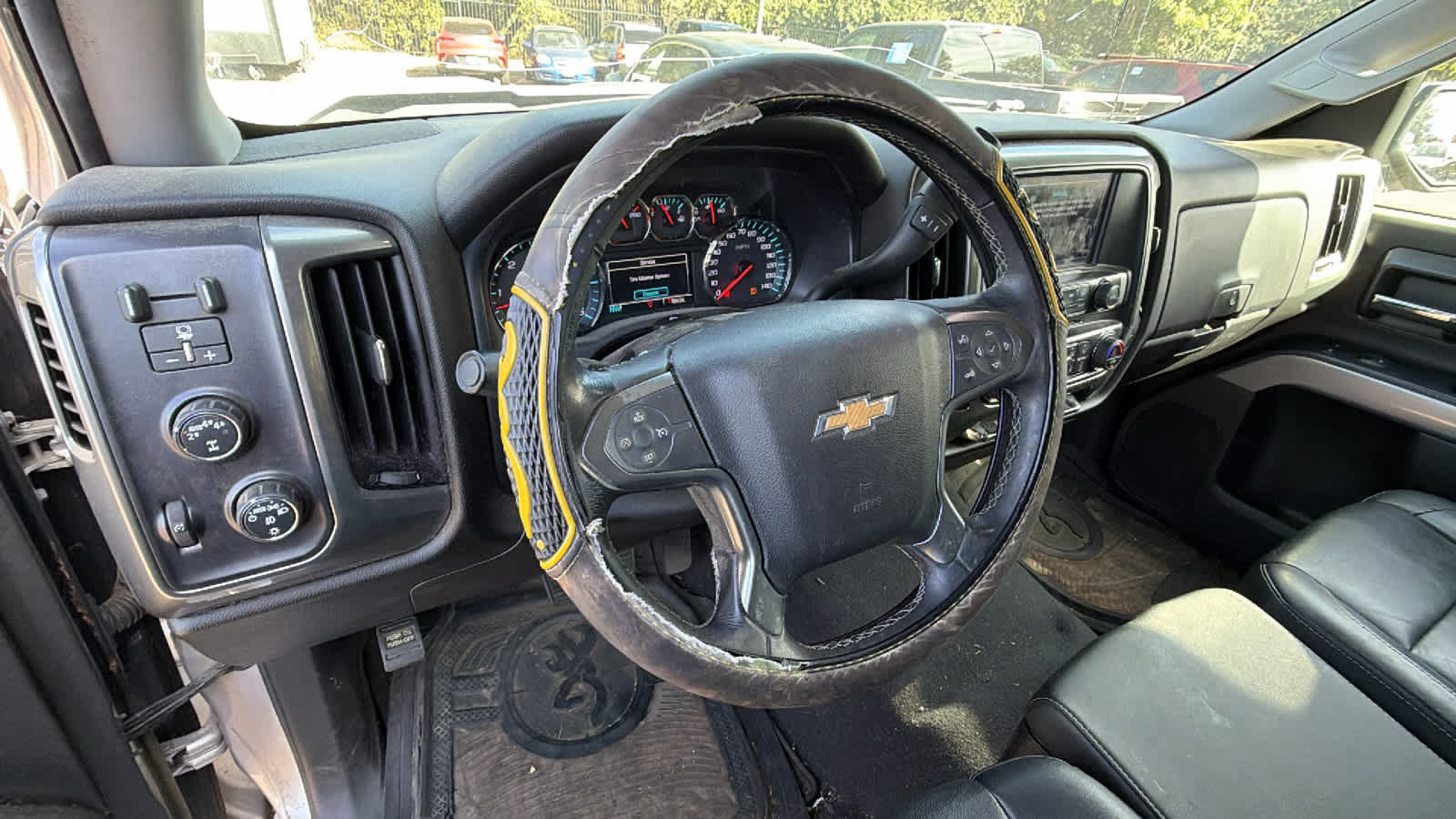 Used 2018 Chevrolet Silverado 1500 LT w/ All Star Edition AWD/4WD image 10