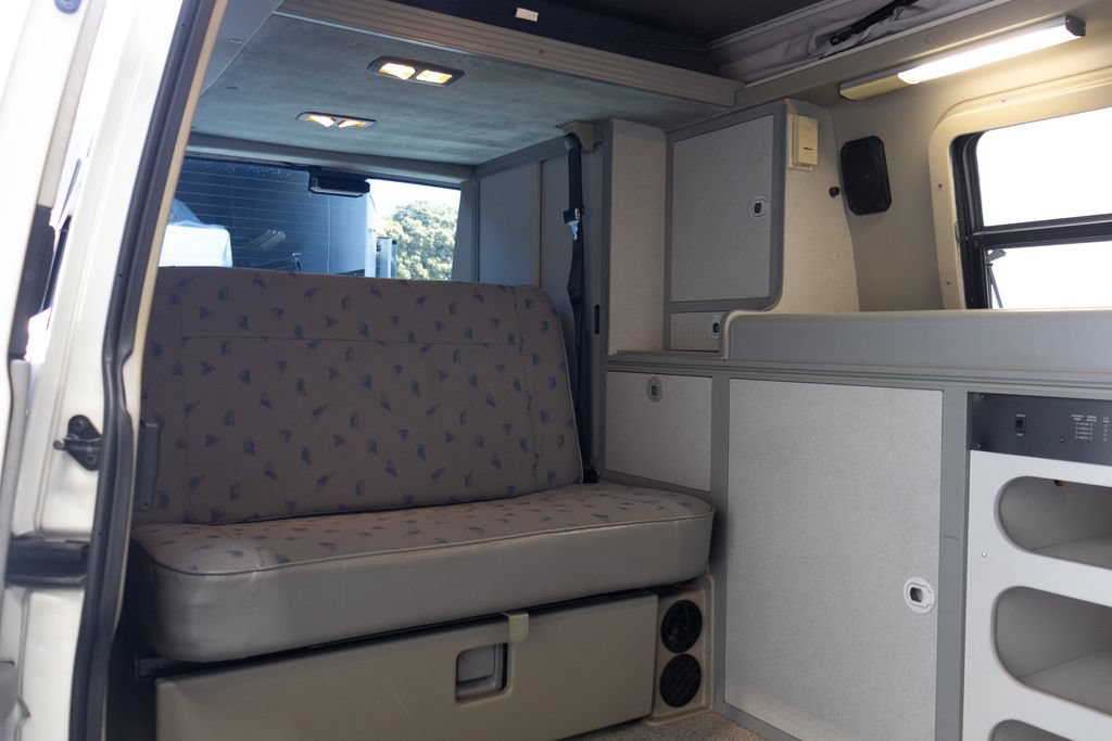 Used 1997 Volkswagen Eurovan Camper FWD image 31