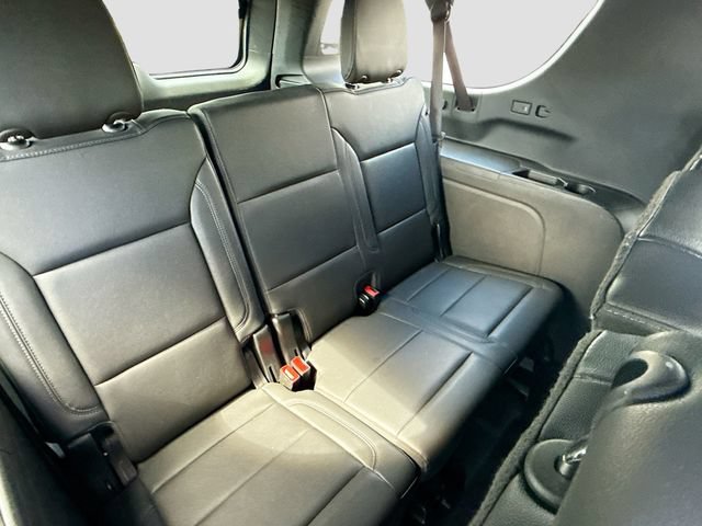 Used 2024 Chevrolet Suburban LT AWD/4WD image 28