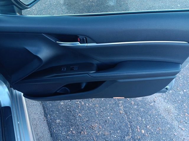 Used 2022 Toyota Camry XSE image 30