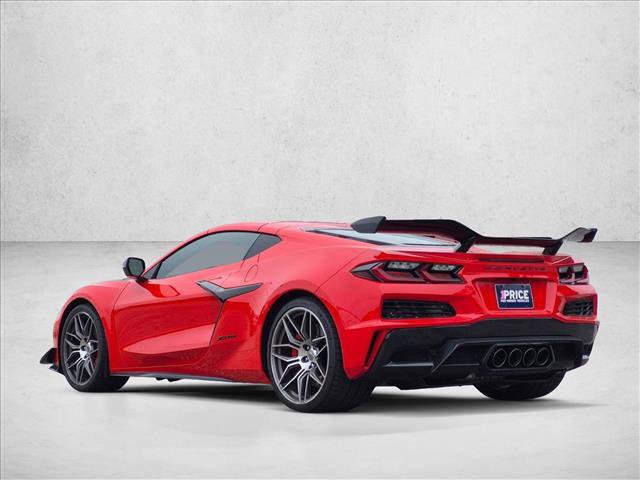 Used 2024 Chevrolet Corvette Z06 RWD image 9