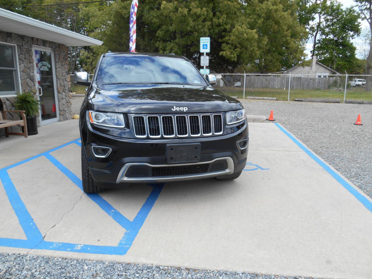 Used 2015 Jeep Grand Cherokee Limited AWD/4WD image 12