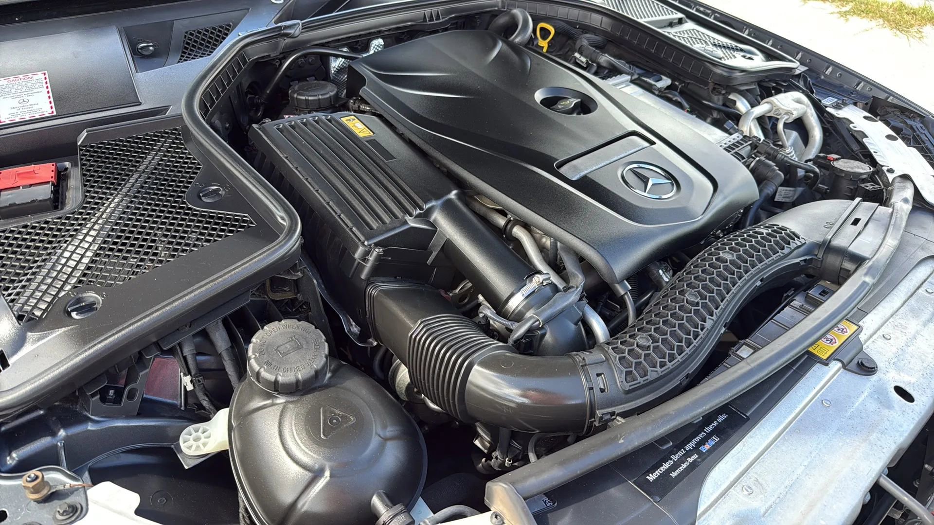 Used 2015 Mercedes-Benz C 300 Sedan image 19