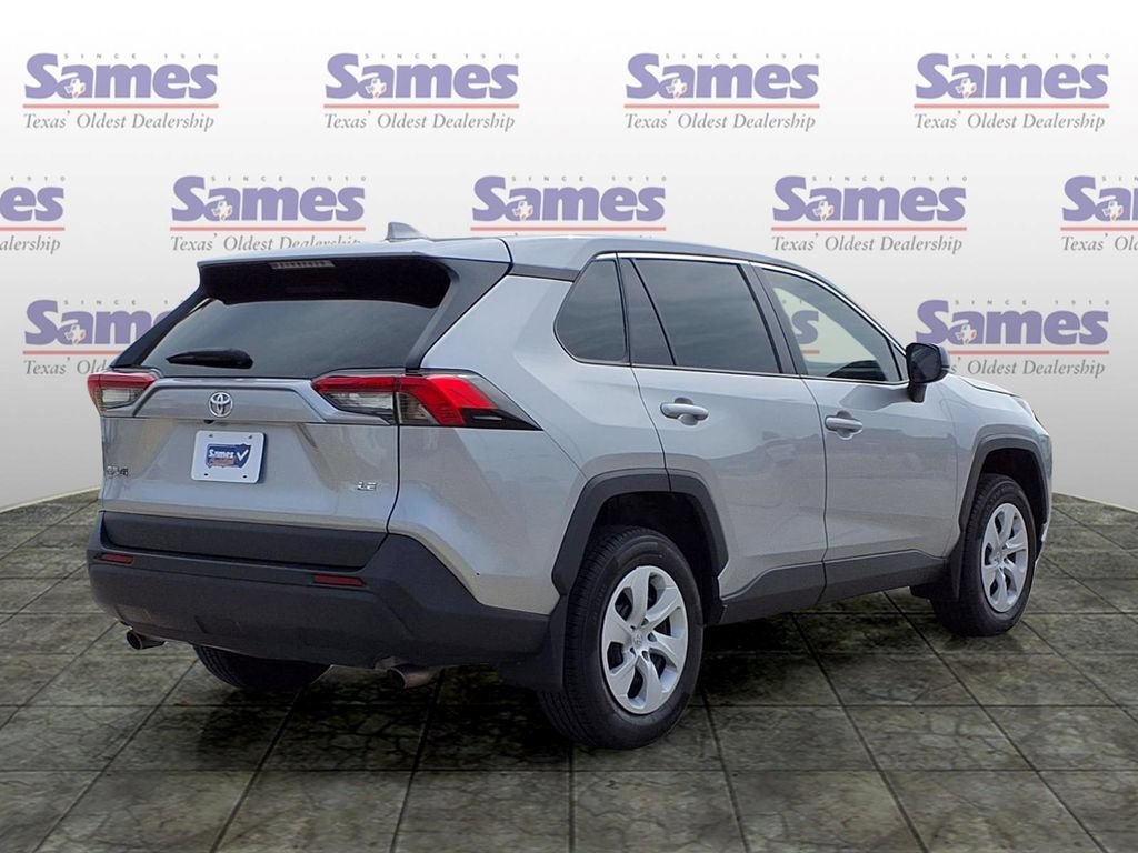 Used 2023 Toyota RAV4 LE FWD image 7