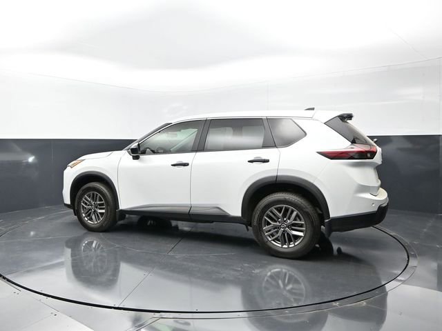 Certified 2025 Nissan Rogue S image 2