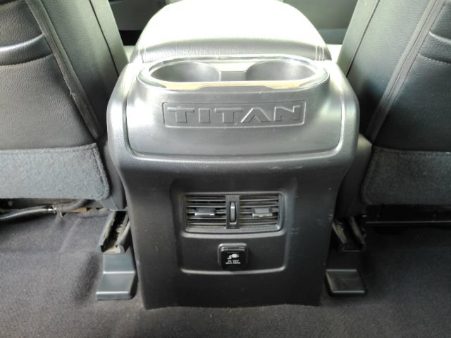 Used 2017 Nissan Titan SL RWD image 26