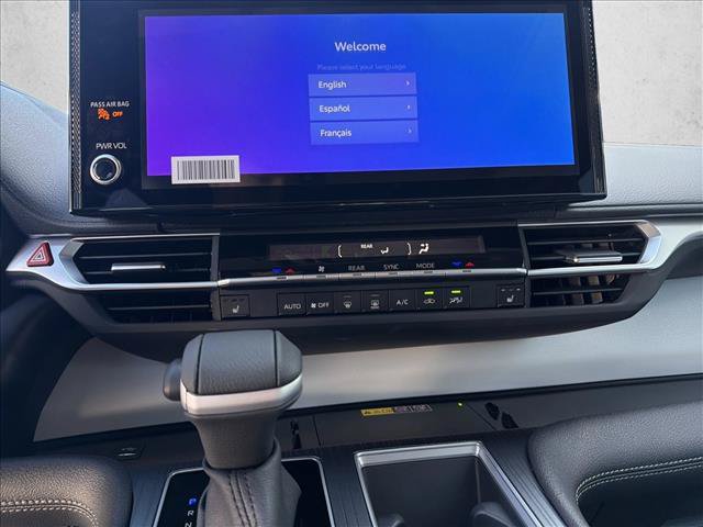 New 2026 Toyota Sienna XLE AWD/4WD image 15
