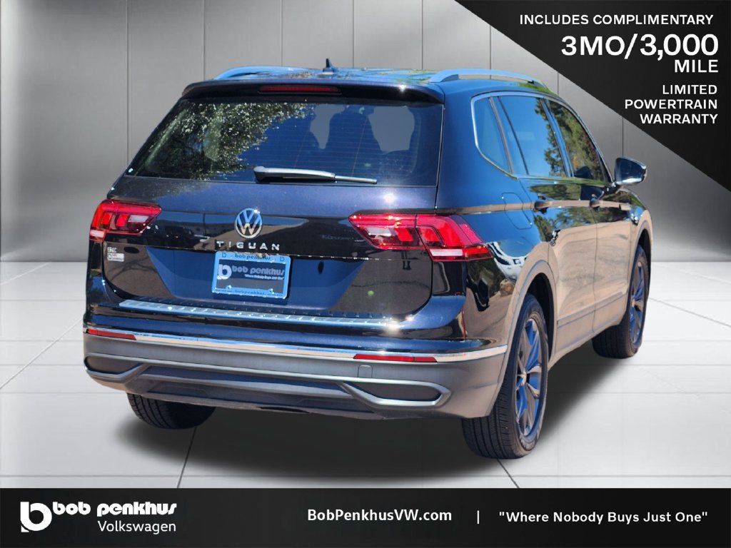 Used 2023 Volkswagen Tiguan SE FWD image 24