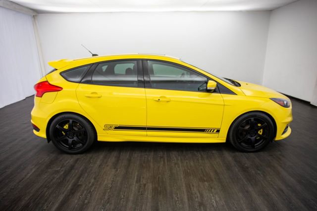 Used 2017 Ford Focus ST w/ Equipment Group 402A image 6