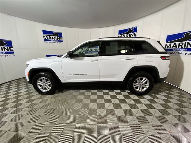 Used 2023 Jeep Grand Cherokee Laredo w/ Luxury Tech Group I image 10