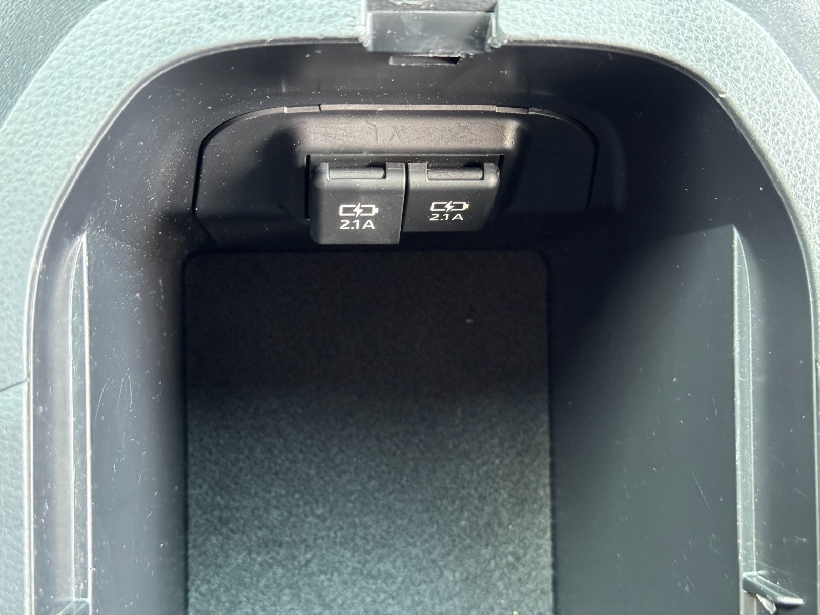 Used 2019 Toyota RAV4 XSE w/ XSE Weather Package AWD/4WD image 30