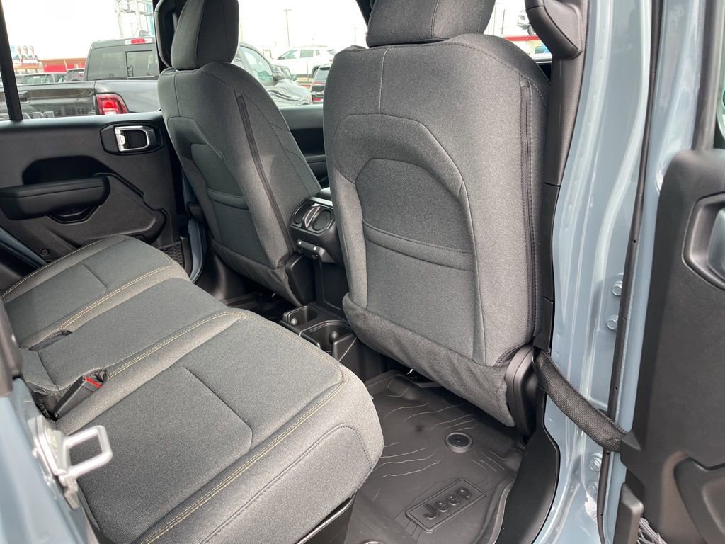 New 2026 Jeep Gladiator Sport image 30