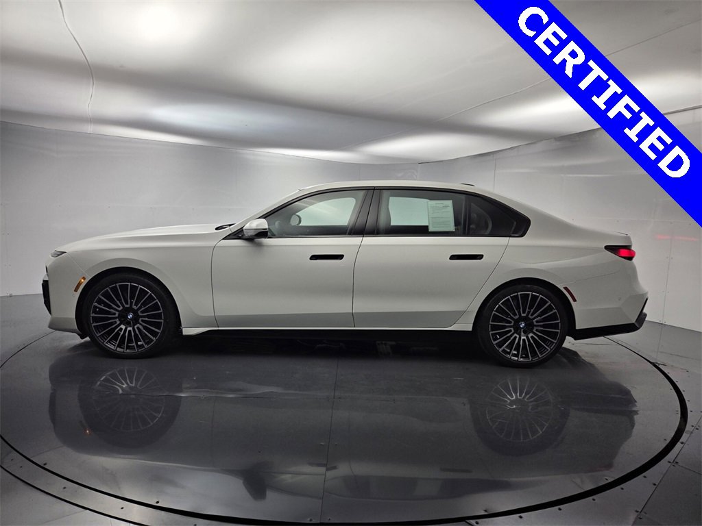 Certified 2025 BMW 760i xDrive image 10