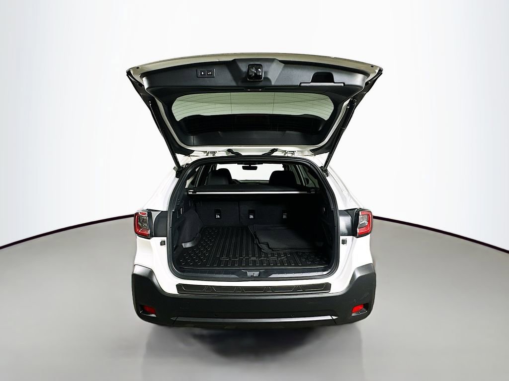 Used 2025 Subaru Outback Onyx Edition image 33