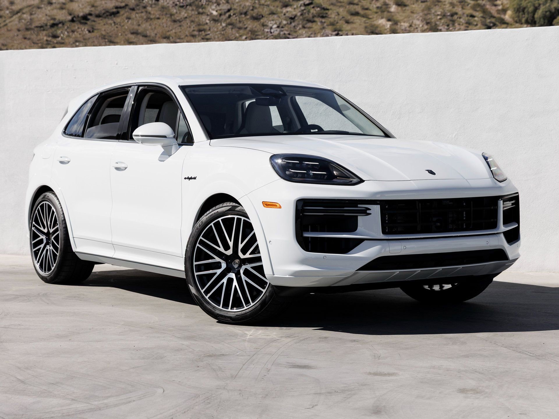 New 2026 Porsche Cayenne Turbo image 9