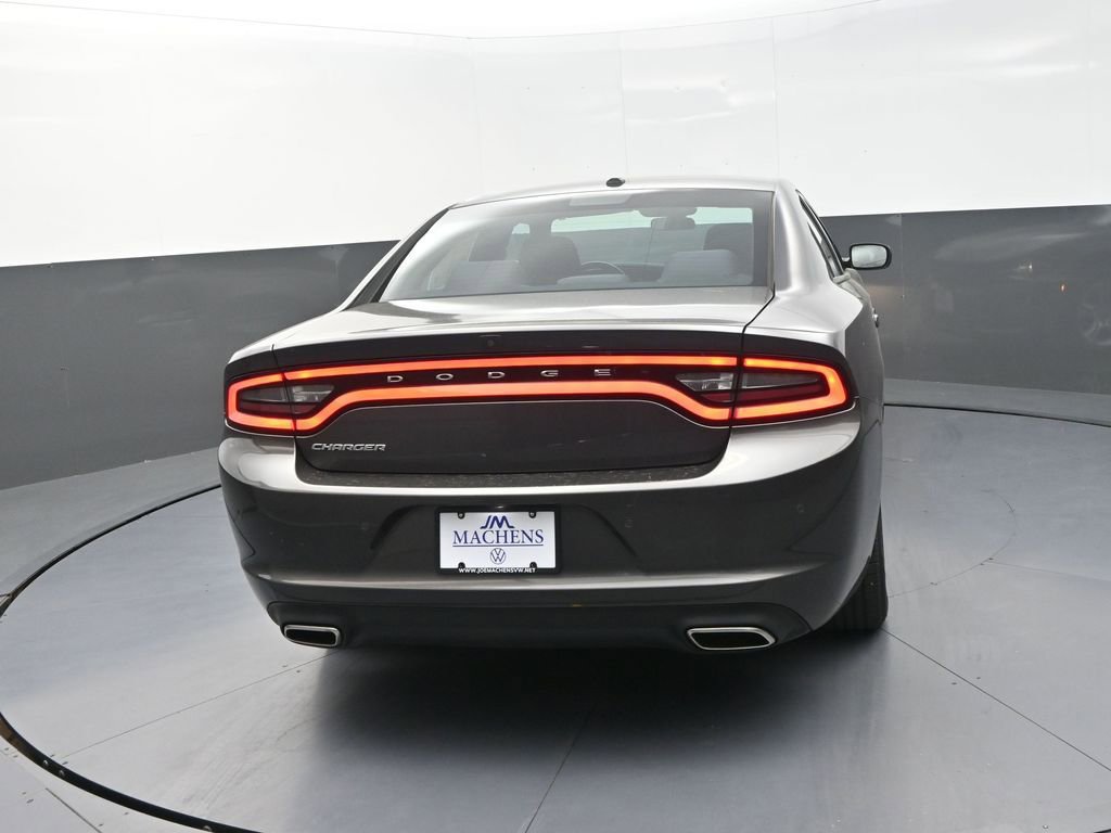 Used 2020 Dodge Charger SXT image 9