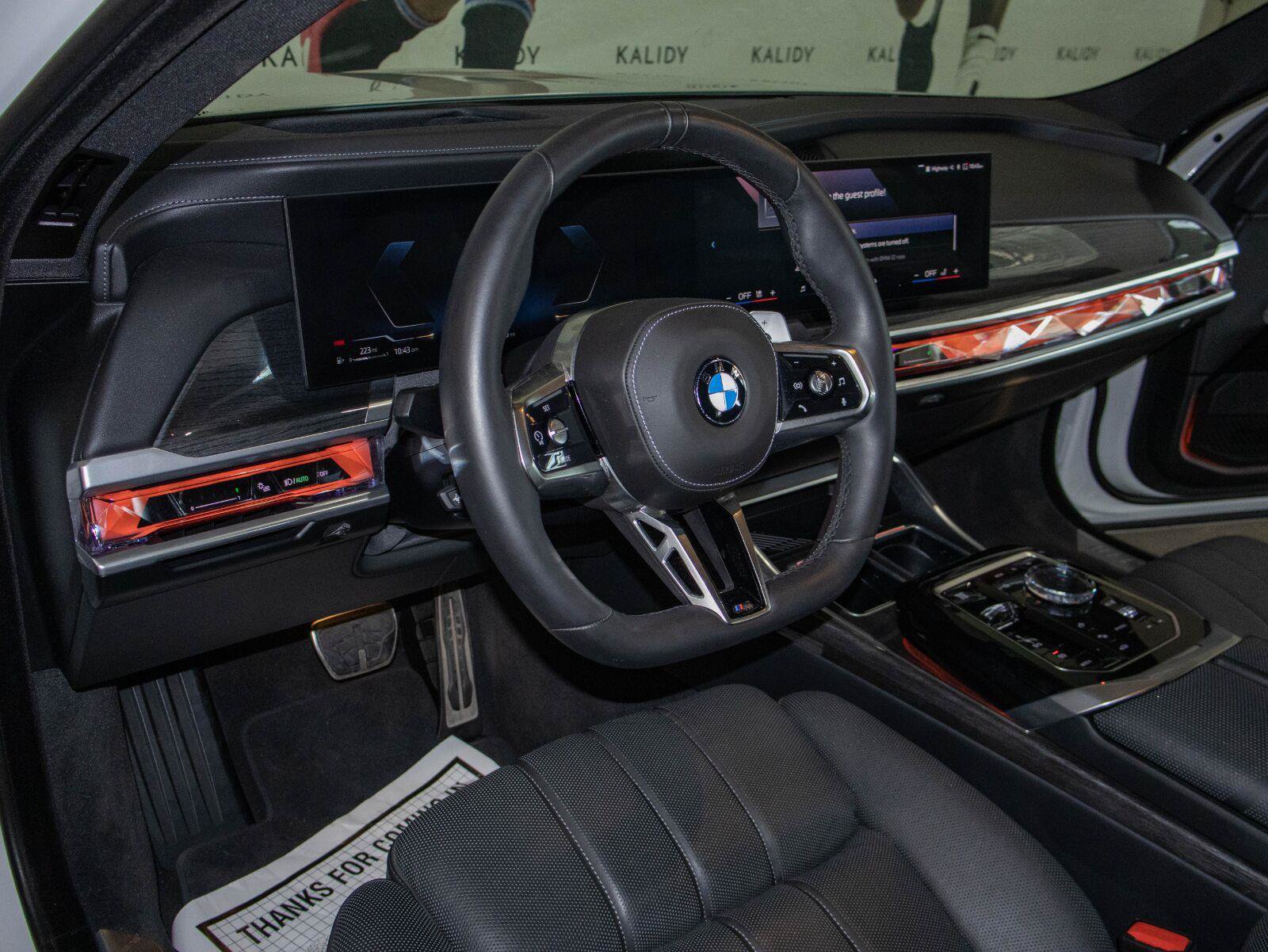 Used 2026 BMW 760i xDrive AWD/4WD image 6