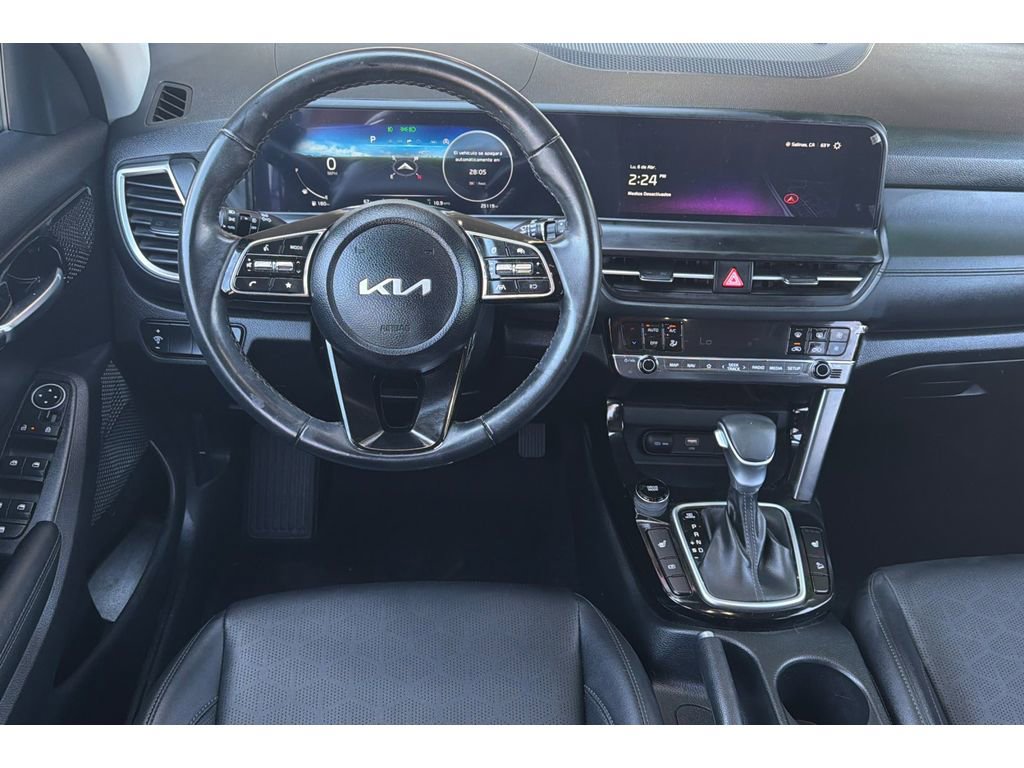 Used 2024 Kia Seltos EX image 15