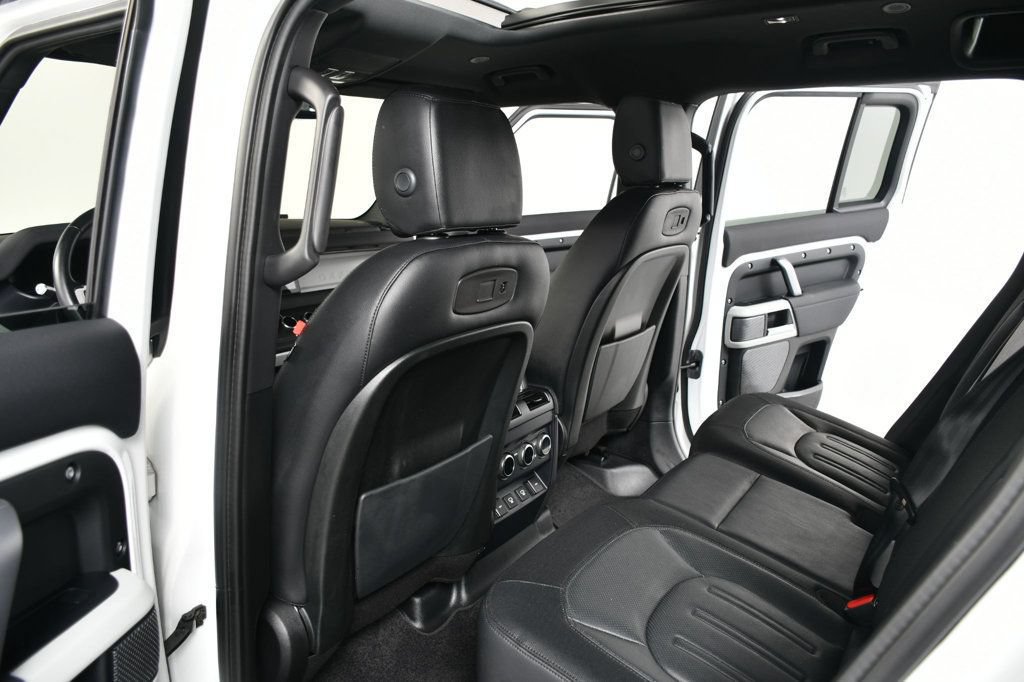 Used 2022 Land Rover Defender 110 X-Dynamic SE AWD/4WD image 33