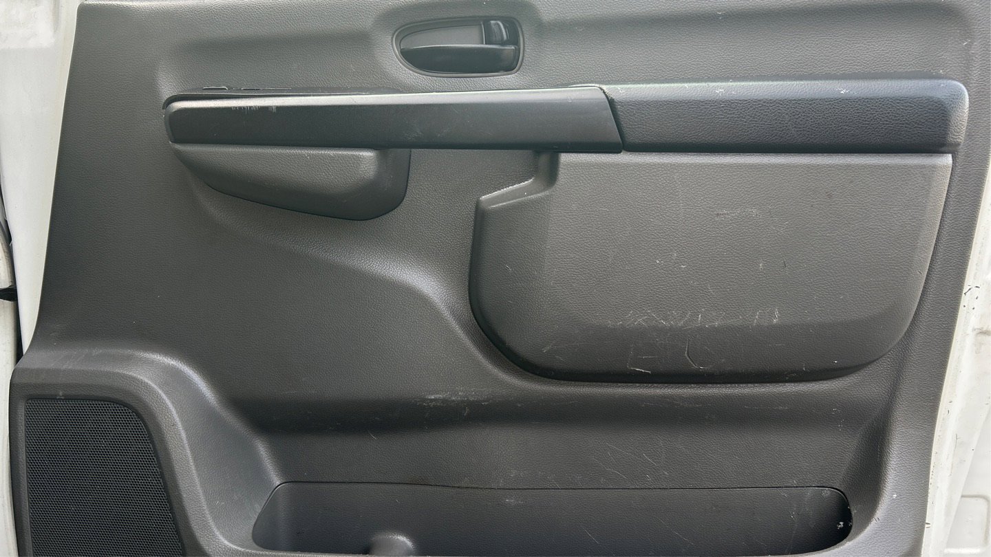 Used 2016 Nissan NV 2500 SV w/ Technology Package image 35