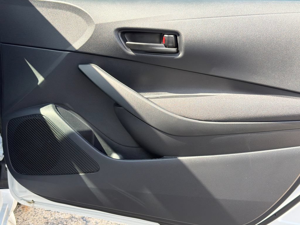 Used 2026 Toyota Corolla LE FWD image 16