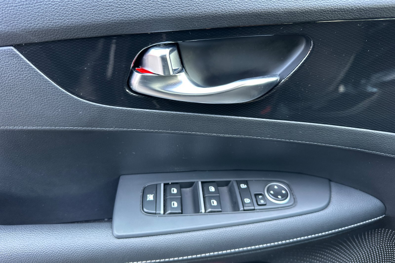 Certified 2023 Kia Forte GT-Line FWD image 14