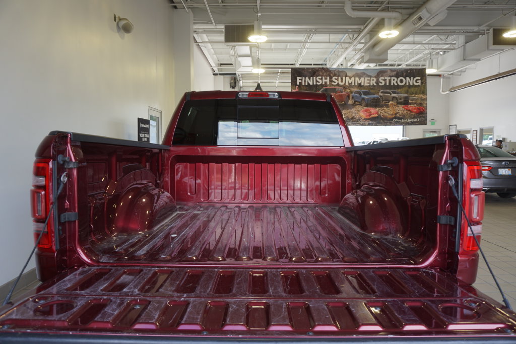 Used 2021 RAM 1500 Laramie AWD/4WD image 19