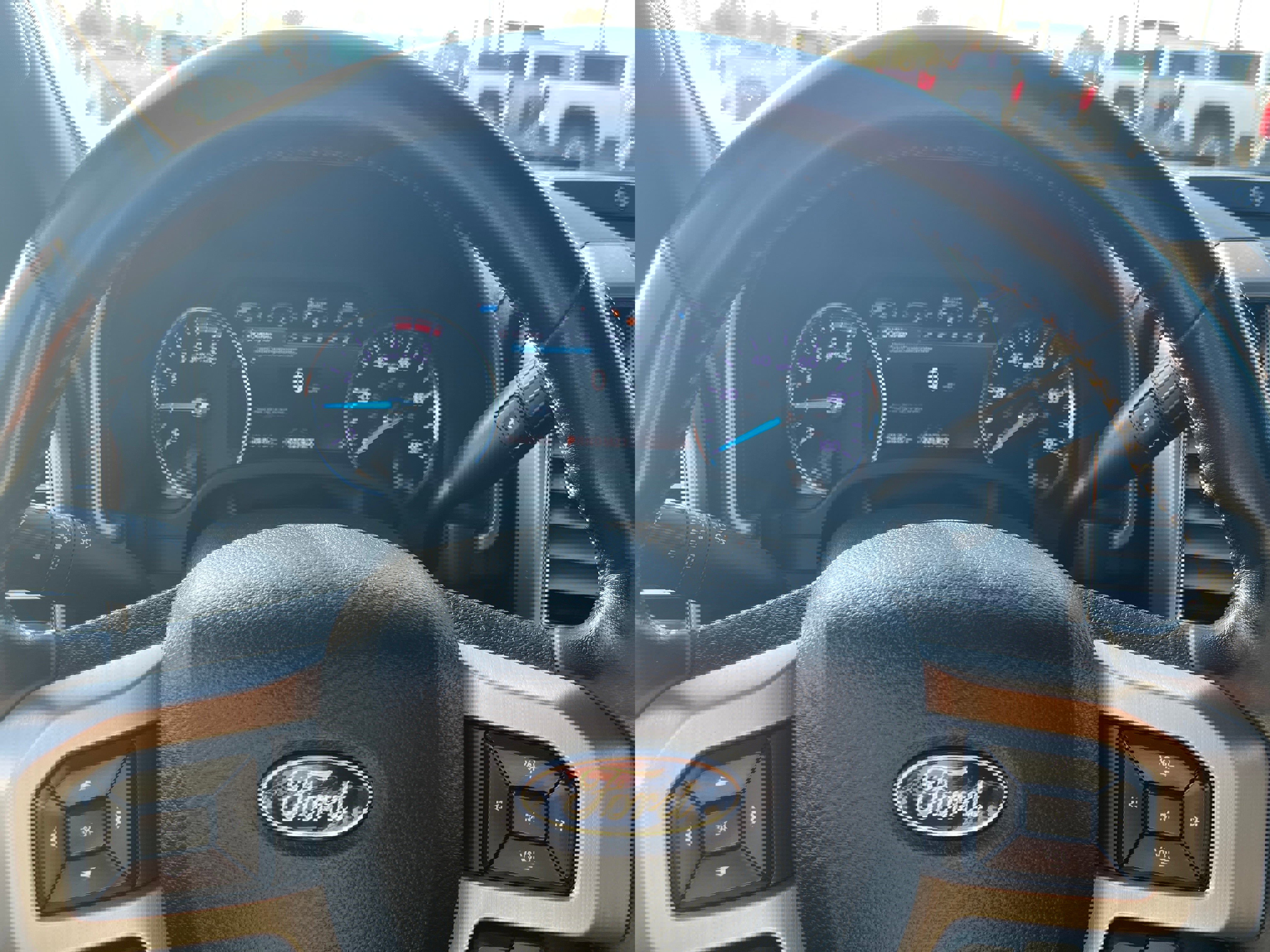 Used 2019 Ford F250 Platinum w/ Platinum Ultimate Package image 14