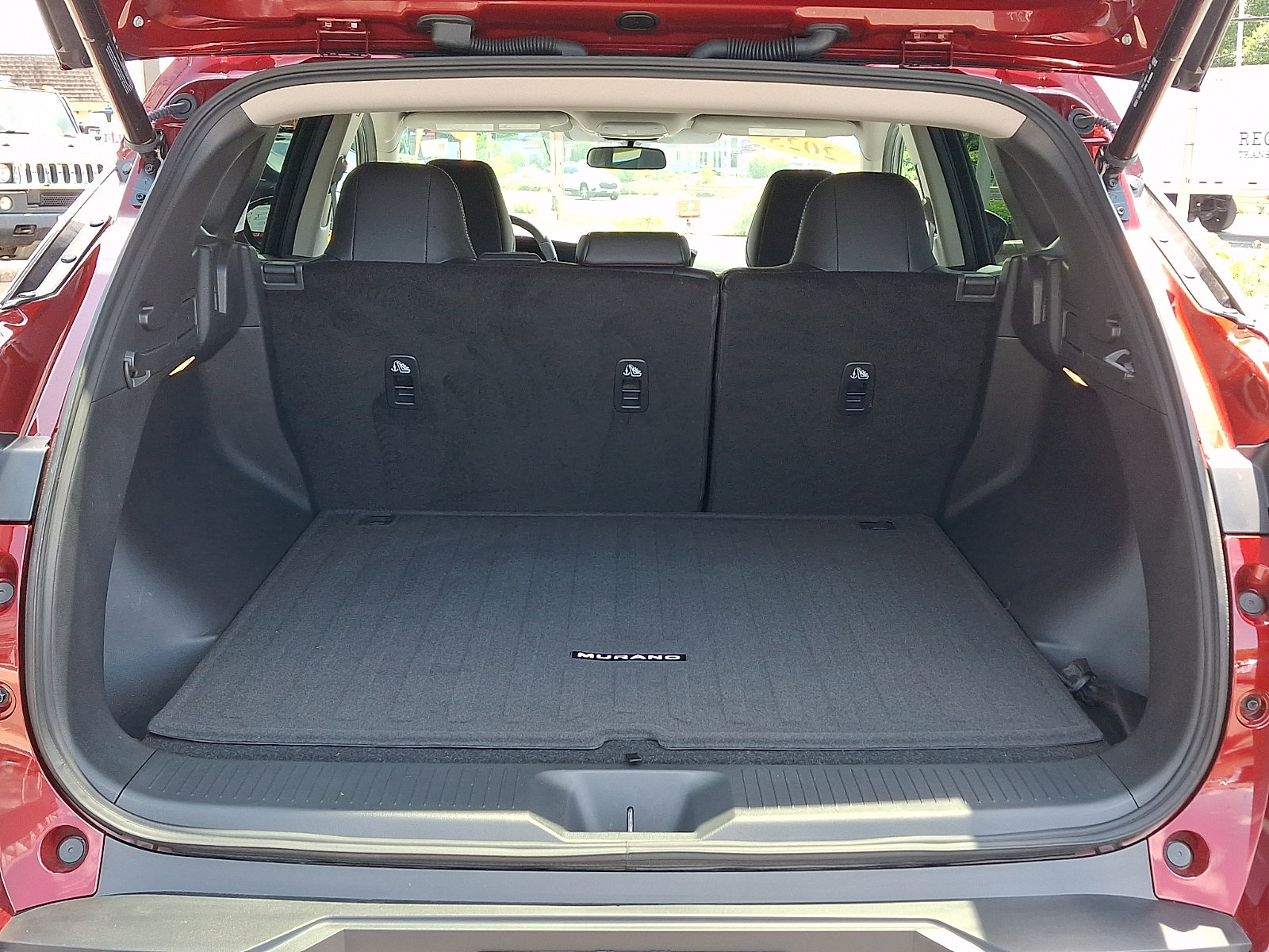 Certified 2025 Nissan Murano SV AWD/4WD image 29
