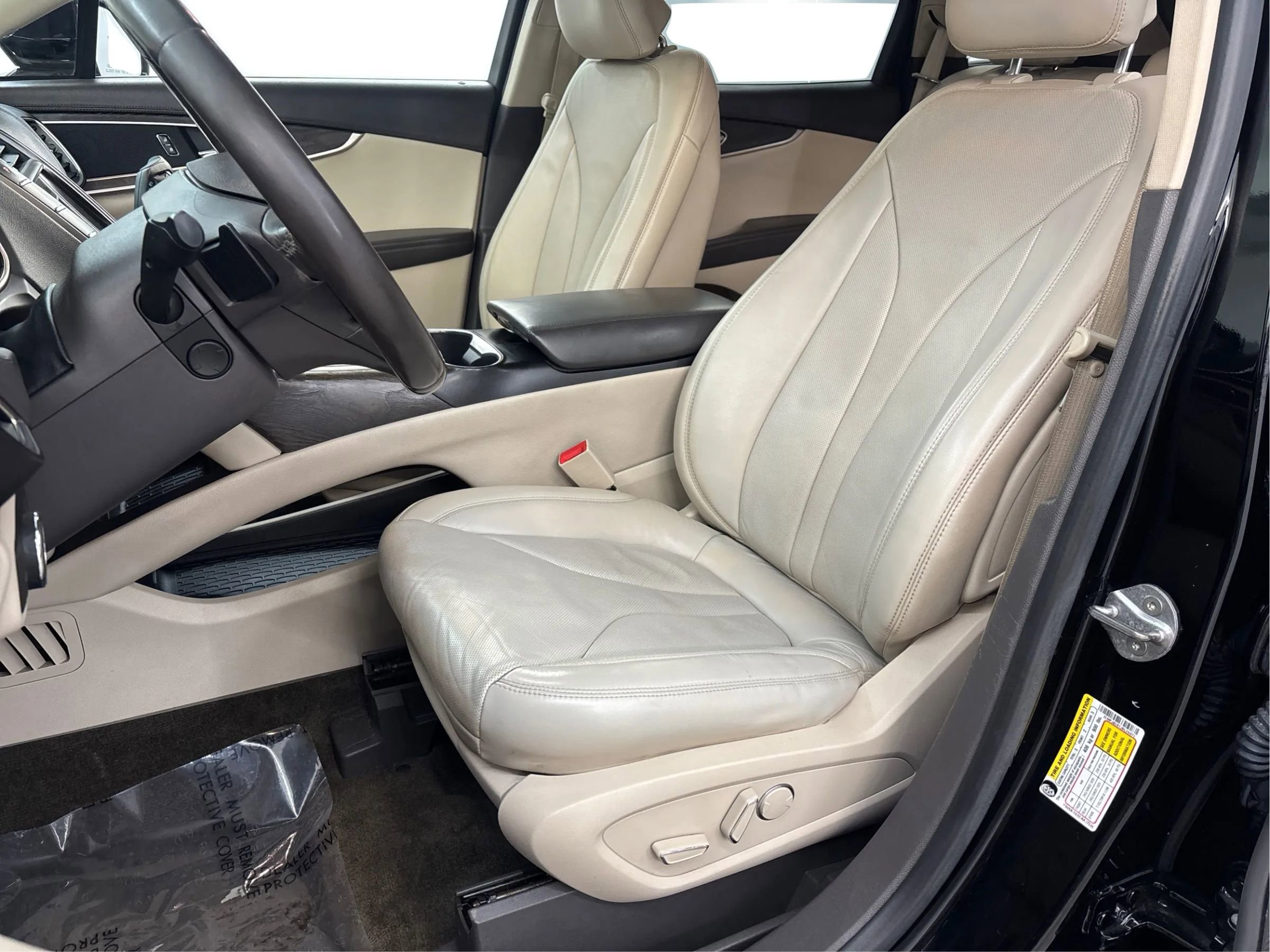 Used 2018 Lincoln MKX Reserve w/ Lincoln MKX Climate Package image 13