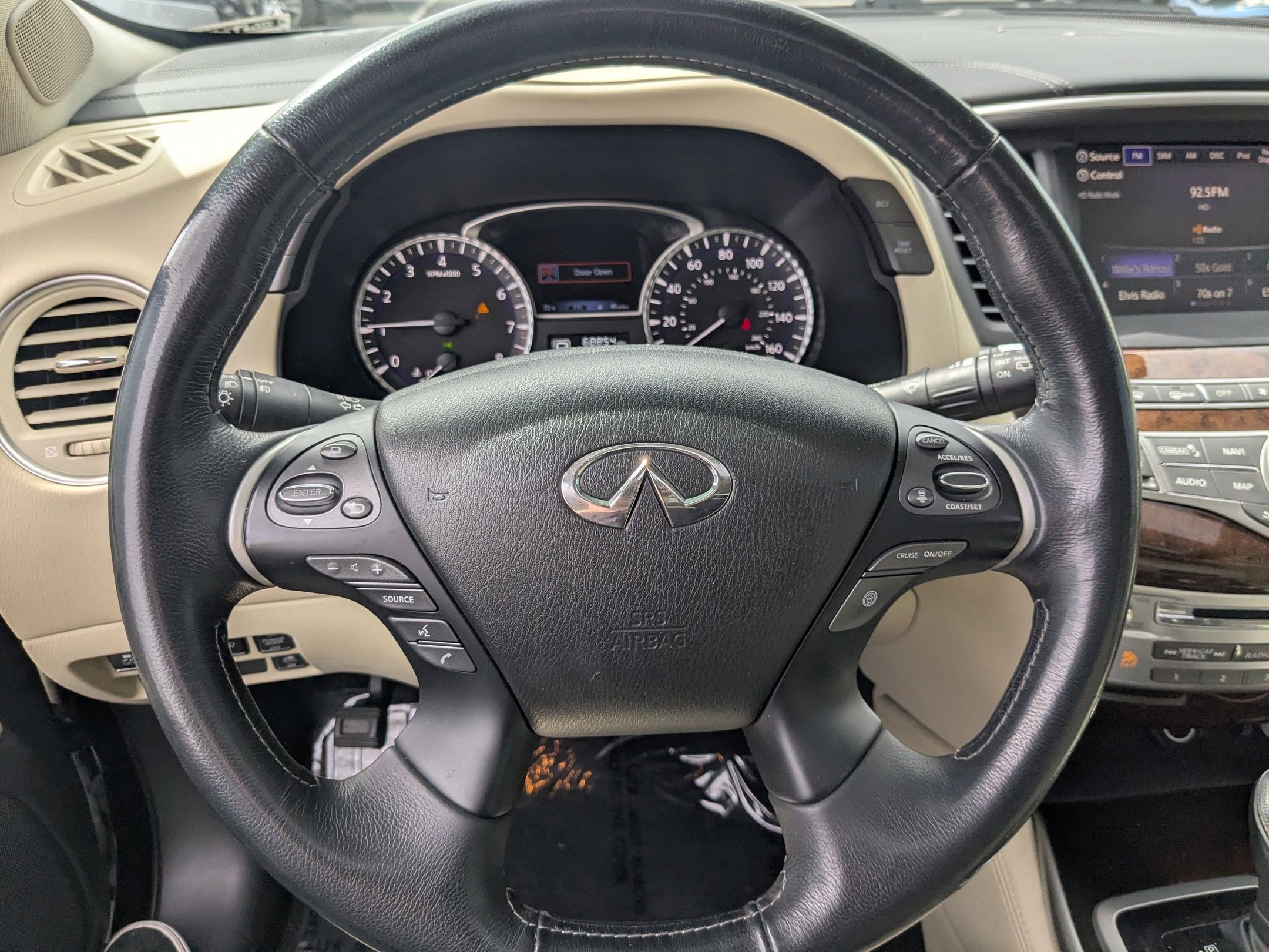 Used 2017 INFINITI QX60 Luxe w/ Deluxe Technology Package image 19